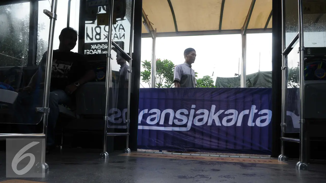 20160606- Transjakarta Hadirkan Rute Baru Pengganti APTB-Ciputat- Helmi Afandi