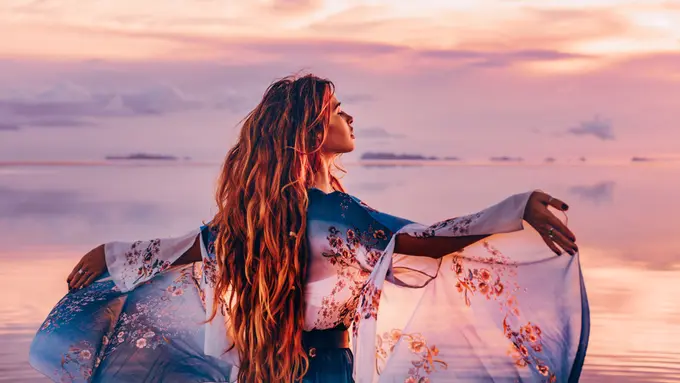 Bertahun-tahun Menjalin Hubungan Lalu Putus di Tengah Jalan, Ini 5 Cara Bangkit dari Keterpurukan