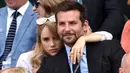 Suki Waterhouse sendiri sebelumnya pernah berpacaran dengan Bradley Cooper dan Diego Luna. (The Indian Express)