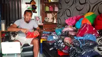 Mantan kiper Persija dan Borneo FC, Galih Sudaryono. (Bola.com/Vincentius Atmaja)
