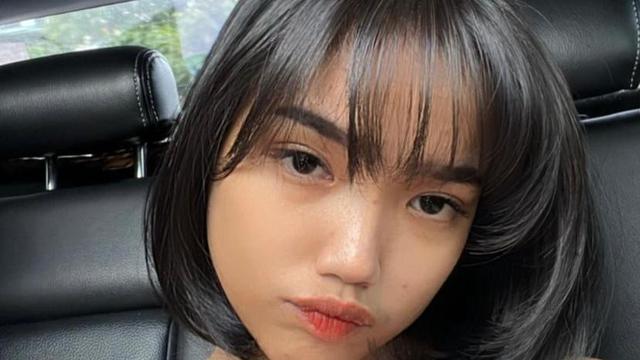10 Potret Transformasi Gaya Rambut Fuji yang Kini Genap 20 Tahun, Selalu Keren