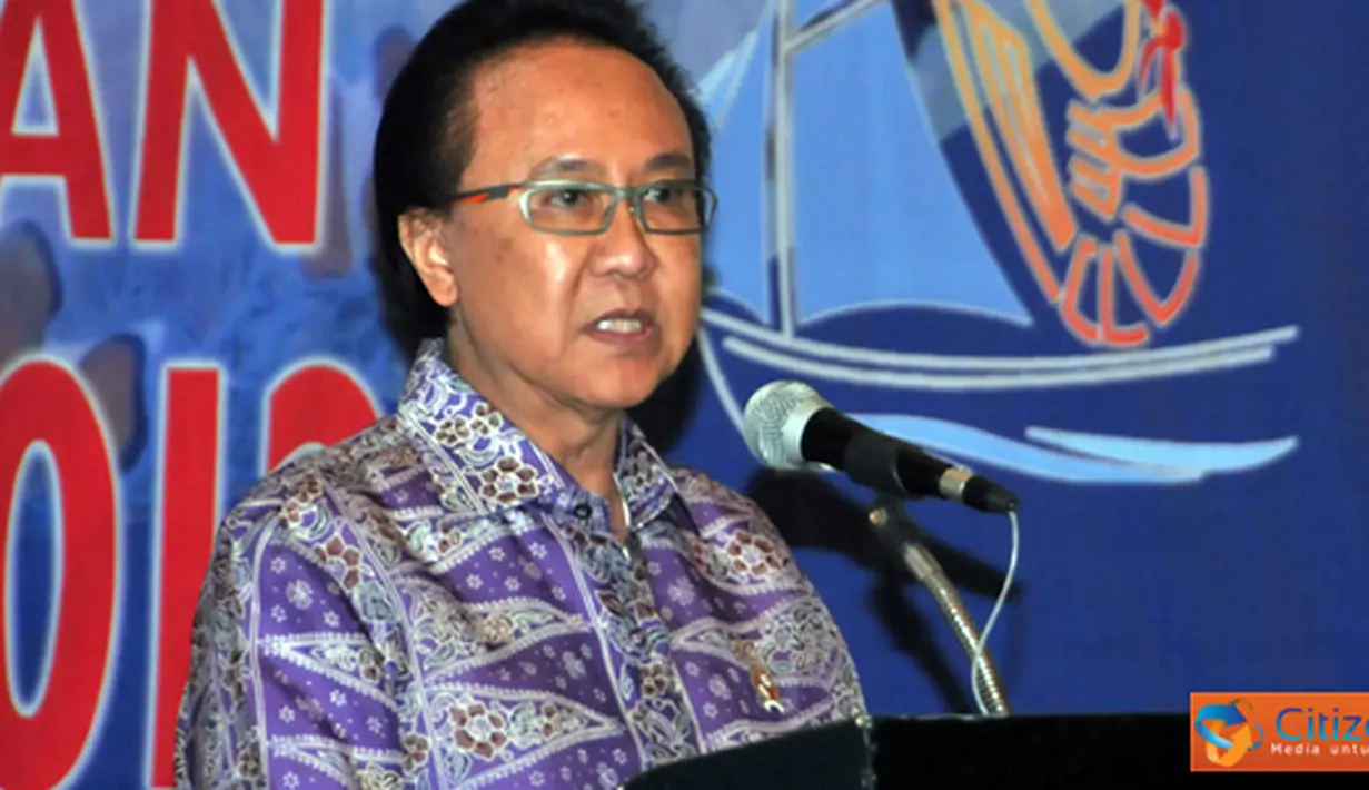 Citizen6, Makassar: Menteri Kelautan dan Perikanan, Sharif C. Sutardjo membuka acara Indonesia Aquaculture (INDOAQUA) dan Forum Inovasi Teknologi Aquaculture (FITA) 2011 di Hotel Aryaduta, Makassar (8/6). (Pengirim: Efrimal Bahri).