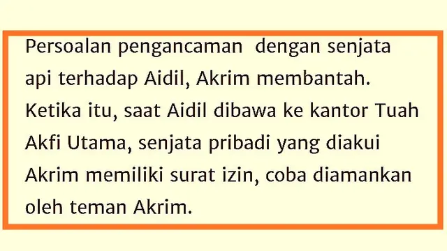 Tangkapan layar di salah satu media lokal perihal senjata api yang diduga diperlihatkan Ak ke AF (Liputan6.com/Rino Abonita).