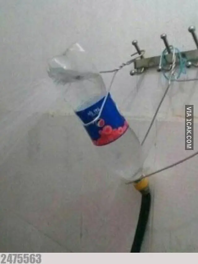6 Alih Fungsi Botol Ini Absurd Banget, Enggak Habis Pikir