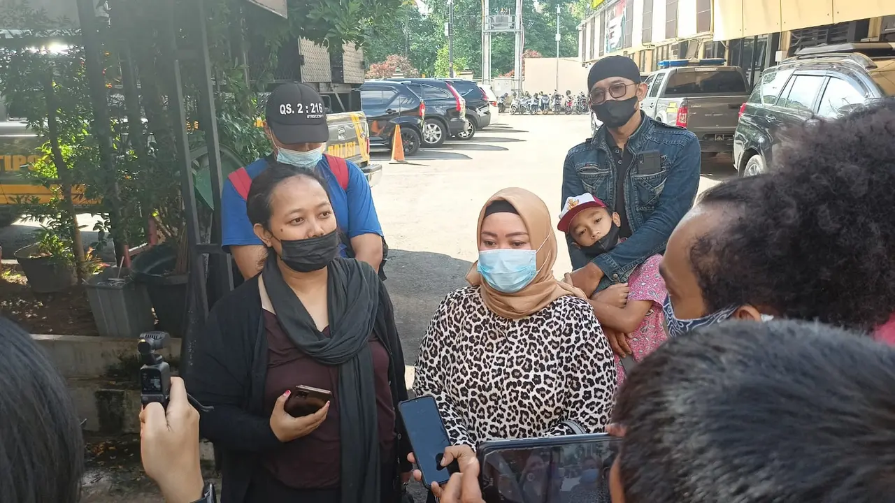 penipuan online shop minyak goreng di Depok