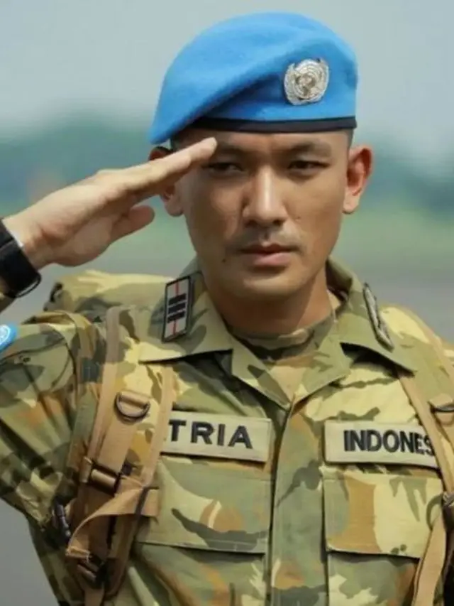Rio Dewanto berseragam TNI (Instagram/@riodewanto)