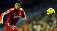 Liverpool's Urugyan forward Luis Suarez makes his debut during their English Premier League football match against Stoke City at Anfield in Liverpool, north-west England, on February 02, 2011. Liverpool won 2-0. AFP PHOTO/PAUL ELLIS