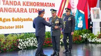 Kapolri Sematkan Bintang Bhayangkara Utama ke Panglima dan 3 Kepala Staf TNI