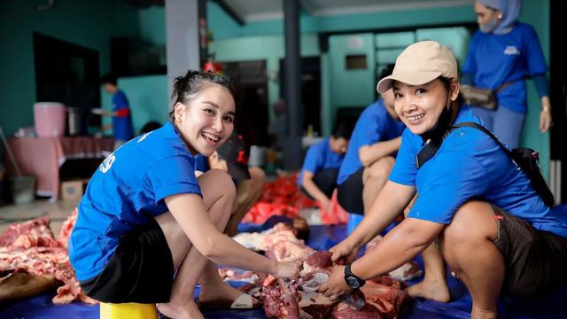 Ayu Ting Ting qurban 3 ekor sapi jumbo (Instagram/ayutingting92)