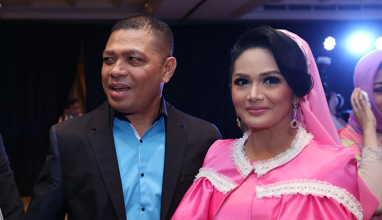 Sedikit banyak Krisdayanti belajar berbisnis dari suamnya. (Galih W. Satria/Bintang.com)