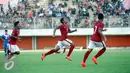 Pesepakbola Timnas U-19  Sandy Pratama melakukan selebrasi usai mencetak gol ke gawang Filipina U-19 pada International Friendly Match di Stadion Maguwoharjo, Sleman, Jumat (19/8). Indonesia menang dengan skor 3-1. (Liputan6.com/Boy Harjanto)