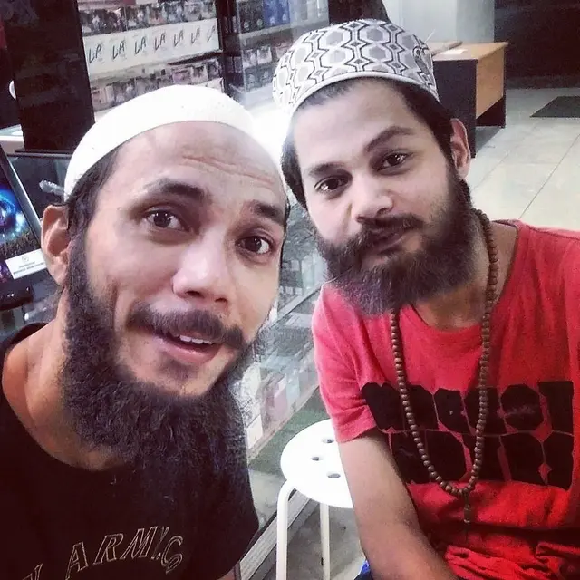 5 Fakta Terkait Nama Baru Norman Kamaru, Pakai Marga Keluarga