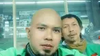 Memiliki paras seperti selebritas menjadi berkah tersendiri bagi Choky S Butar Butar. Choky mendadk viral karena parasnya disebut mirip Ahmad Dhani. Gaya rambutnya yang plontos disertai berjanggut kian membuat Choky bak pinang dibelah dua dengan Ahmad Dhani. (Liputan6.com/FB/Choky S Butar Butar)