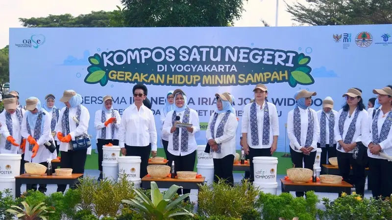 Iriana Jokowi Ajak Masyarakat Buat Pupuk Kompos di Rumah