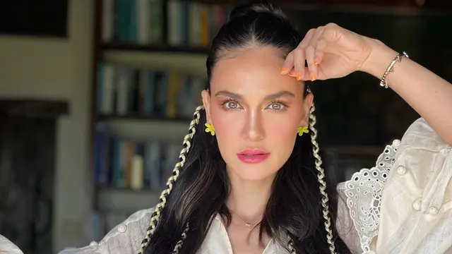 Detail Penampilan Luna Maya di Acara Ultah 'Lunachella', Usia 40 Kian Memesona