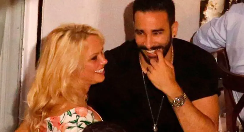 Pamela Anderson mesra dengan Adil Rami (Mirror)