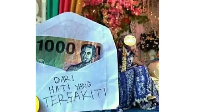 6 Pesan dari Mantan di Amplop Nikahan Ini Bikin Senyum Tipis, Belum Move On