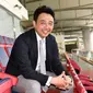 Tatsuma Yoshida, pelatih asal Jepang resmi melatih Timnas Singapura. (Bola.com/Dok. FAS)