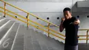 Petinju Indonesia, Daud “Cino” Yordan berpose usai latihan terbuka di sasana Pertina, Jakarta,  Rabu (3/2/2016). Daud akan melawan Yoshitaka Kato dalam laga kelas ringan WBO "Road to the World Champions", Jumat (5/2). (Liputan6.com/Helmi Fithriansyah)