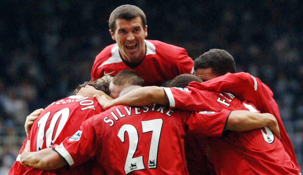 Mantan kapten MU, Roy Keane memang terkenal dengan watak kerasnya. Pertengkarannya dengan Patrich Viera dan tekel balas dendam terhadap Alf-Inge Haaland menjadi dua contoh tindakan brutalnya. Keane juga berhasil mengubah keputusan wasit Mark Clattenburg dengan kemarahannya. (AFP/Paul Barker)