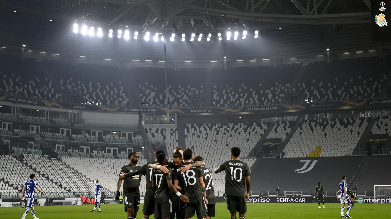 FOTO: Bruno Fernandes 2 Gol, Manchester United Menang Besar atas Real Sociedad