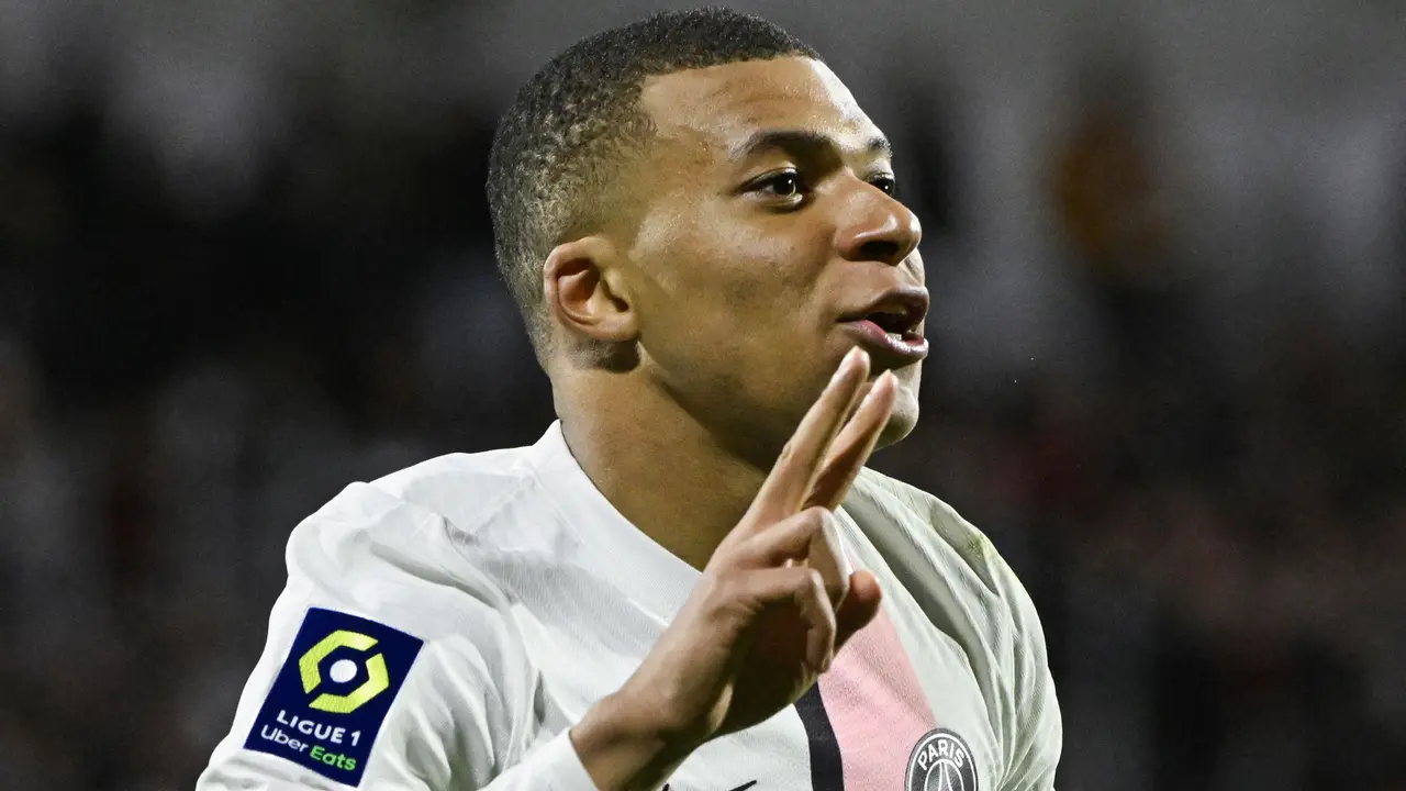Foto: Aksi Duet Maut Neymar - Mbappe Saat Bikin Double Hattrick untuk PSG di Liga Prancis