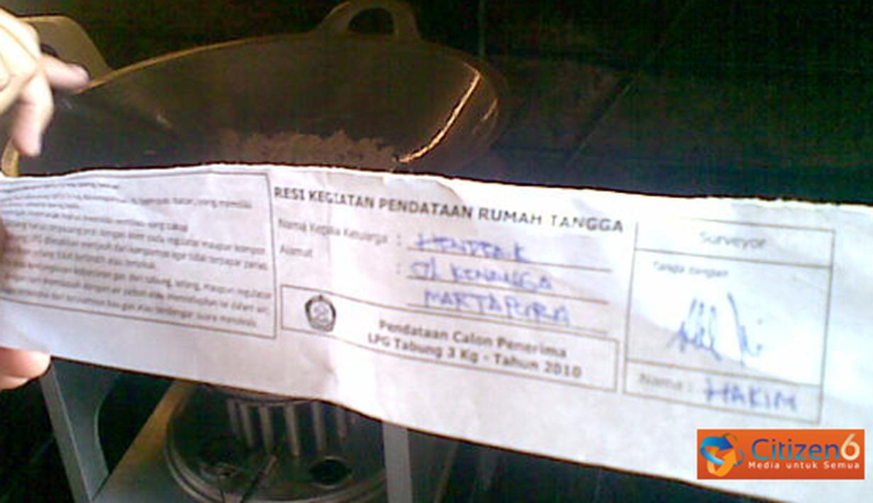Citizen6, Kalimantan: Meskipun di Kalimantan Selatan telah dilaksanakan konfersi mitan ke gas tetapi, masih ada 20 kk di Desa Kenanga Tunggul Ireng yang masih menggunakan mitan. (Pengirim: Hendra)