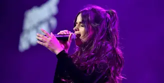 Pengunduran diri Camila Cabello dari grup band Fifth Harmony sepertinya menimbulkan pertikaian antara Camila dan keempat personil lainnya. Fifth Harmony mengatakan Camila menolak untuk berdiskusi. (AFP/Bintang.com)