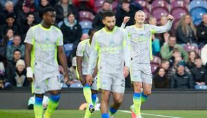 Selebrasi Erling Haaland dalam laga Burnley vs Manchester City di Liga Inggris 2025/2026, Kamis (23/4/2026). (AP Photo/Dave Thompson)