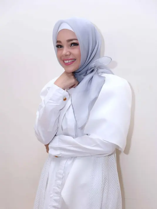 "Dan keluarga nggak harus nuntut ada gorengan, ada takjil dan ada makanan yang bener-bener dicari-cari nggak ada," lanjutnya. (Nurwahyunan/Bintang.com)