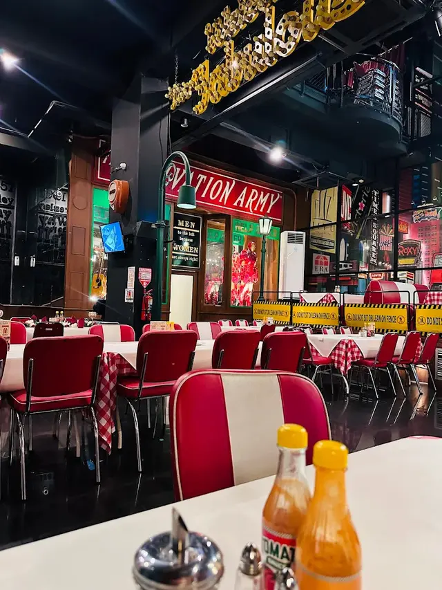 Rekomendasi Tempat Makan Enak di Solo Baru Terfavorit 2025