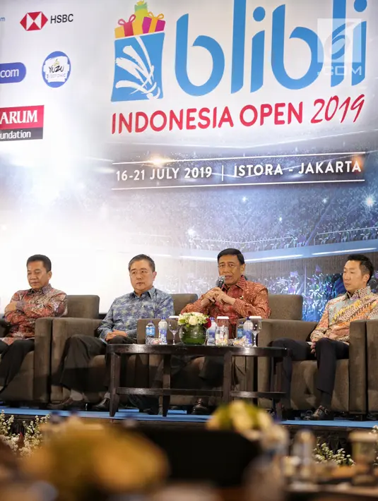 Ketua Umum PP PBSI, Wiranto memberikan keterangan pers Indonesia Open 2019, Jakarta, Rabu (26/6/2019). Indonesia Open 2019 mengusung tema 'Pride of nation: Tujukan Semangatmu'. (Liputan6.com/Faizal Fanani)