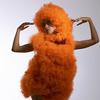 Kali ini, pelantun lagu Kala Senja tersebut tampil nyentrik dengan outfit berbulu warna oranye mencolok. Penampilan Eva Celia  yang berbeda dari biasanya pun sukses bikin pangling.(Liputan6.com/IG/@evacelia)