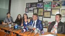 Dalam konferensi pers yang digelar di kantor Hotman Paris Hutapea, kawasan Kelapa Gading, Jakarta Utara, Jumat (13/5) Fairuz menantang mantan suaminya membuktikan semua tuduhannya. (Deki Prayoga/Bintang.com)