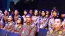 Saat momen Puput Nastiti pakai seragam polisi saat acara kepolisian ini curi perhatian. Ia kelihatan terpancar auranya saat duduk di bangku. Potret lawasnya ini tuai perhatian publik. (Liputan6.com/IG/puputnastitidevi)