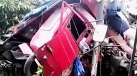 Sopir truk selamat setelah meloncat keluar dari kendaraan. Sementara itu, keluarga berencana memakamkan Muhammad Ali Jumat mendatang.