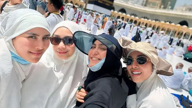 Tampilan Haji Nagita Slavina Kini.