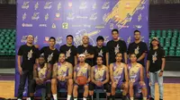 CLS Knights Surabaya resmi mengganti logo tim menjelang bergulirnya ASEAN Basketball League (ABL) 2017-2018, Jumat (10/11/2017). (Bola.com/Zaidan Nazarul)