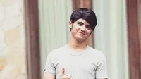 Berambut Gondrong, Aliando Syarief Diprotes
