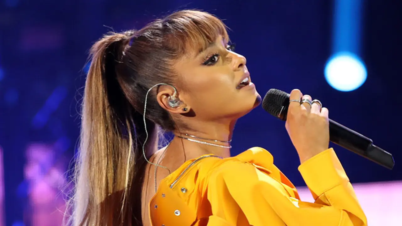 [Bintang] Ariana Grande
