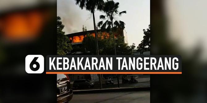 VIDEO: Kebakaran Gedung di Tangerang Selatan karena Puntung Rokok?