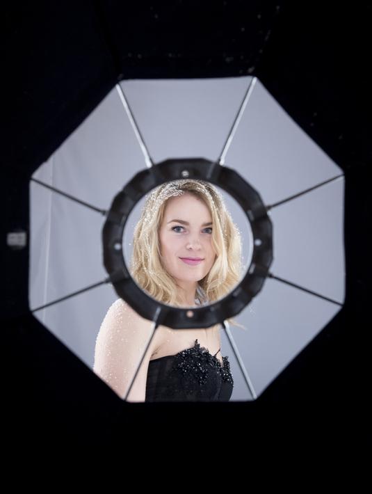 Nina Loeseth menjadi atlet ski putri pertama Norwegia yang menjadi juara Piala Dunia setelah Trine Bakke pada tahun 2000. (AFP/Joe Klamar)