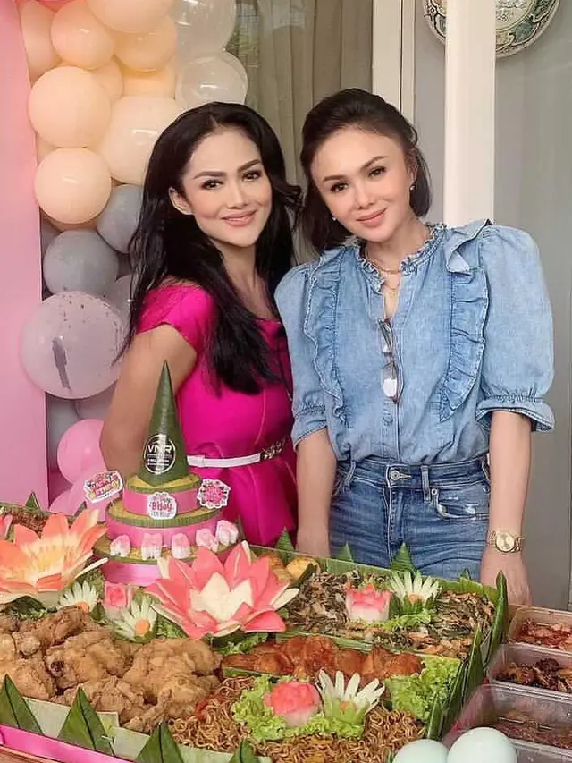 7 Potret Kompak Yuni Shara dan Krisdayanti, Sister Goals Banget