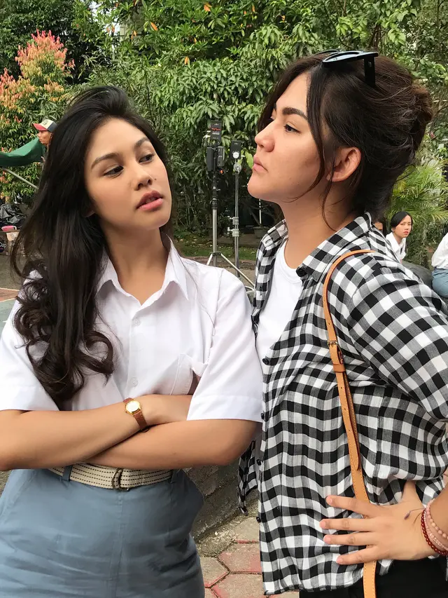 [Bintang] 8 Potret Kekompakan Vanesha Prescilla, Sissy Priscillia, dan Jevin Julian