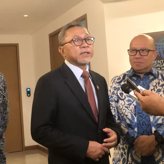 Menteri Perdagangan (Mendag) Zulkifli Hasan di Kantor Kementerian Perdagangan, Kamis, (5/10/2023). (Mendag berkomentar mengenai penggeledahan kantor Kemendag oleh Kejagung yang dilakukan pada Selasa 3 Oktober 2023. (Elza/Liputan6.com)