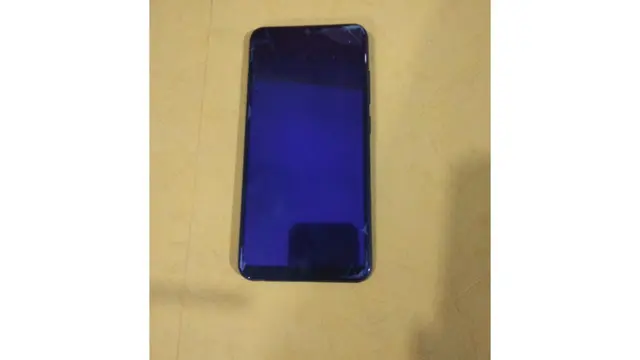 Barang bukti telepon genggam milik pelaku (Liputan6.com/Fauzan)