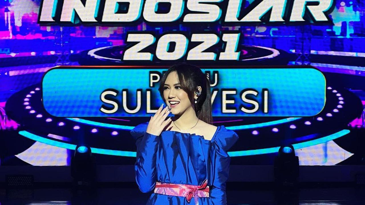 Gaya Happy Asmara saat tampil di televisi (Foto: Instagram happy_asmara77)