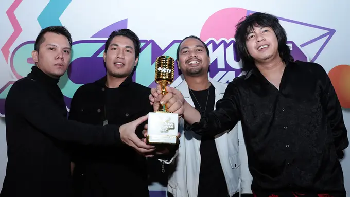 [Bintang] Armada Kalahkan NOAH di SCTV Music Awards 2017