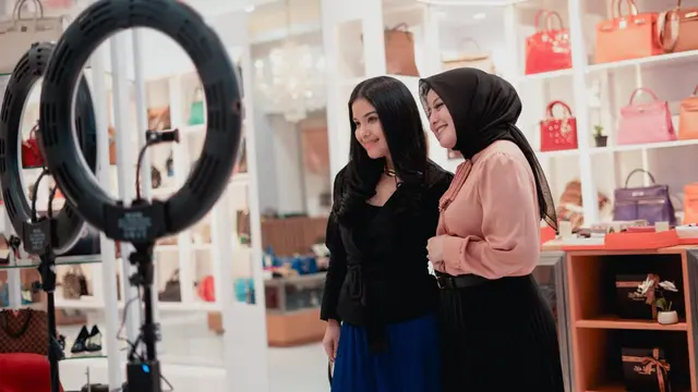 Kolaborasi  Annisa Pohan dan Zeta Bags