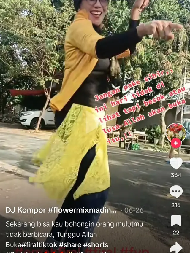 Sindiran Nursyah ibunda Indah Permatasari diduga untuk Arie Kriting. (Foto: Dok. TikTok Nursyah Garden)
